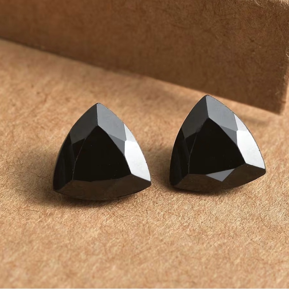 Elegant Black Stud Earrings